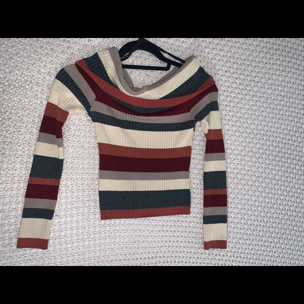 of the shoulder top